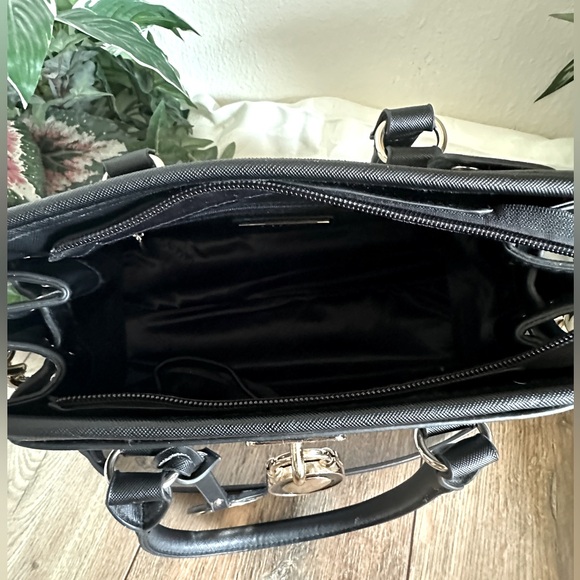 Dasein VL Black & White Striped Top Handle Tote Shoulder Bag - Picture 12 of 15